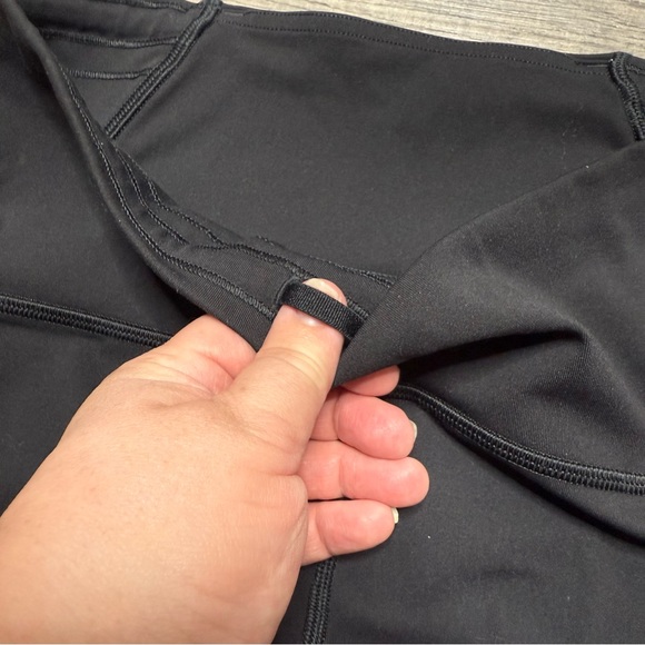 Lululemon Train Times 7/8 Pant Leggings Women's Size 6
Black Mesh Yoga Athletic - Picture 2 of 12